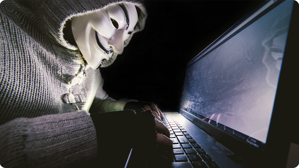 CYBERSECURITY: HOW TO PROTECT YOURSELF ONLINE? (UK)