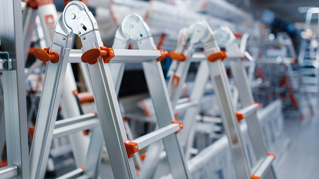 FALL PREVENTION AND PROTECTION– LADDERS AND STEPLADDERS