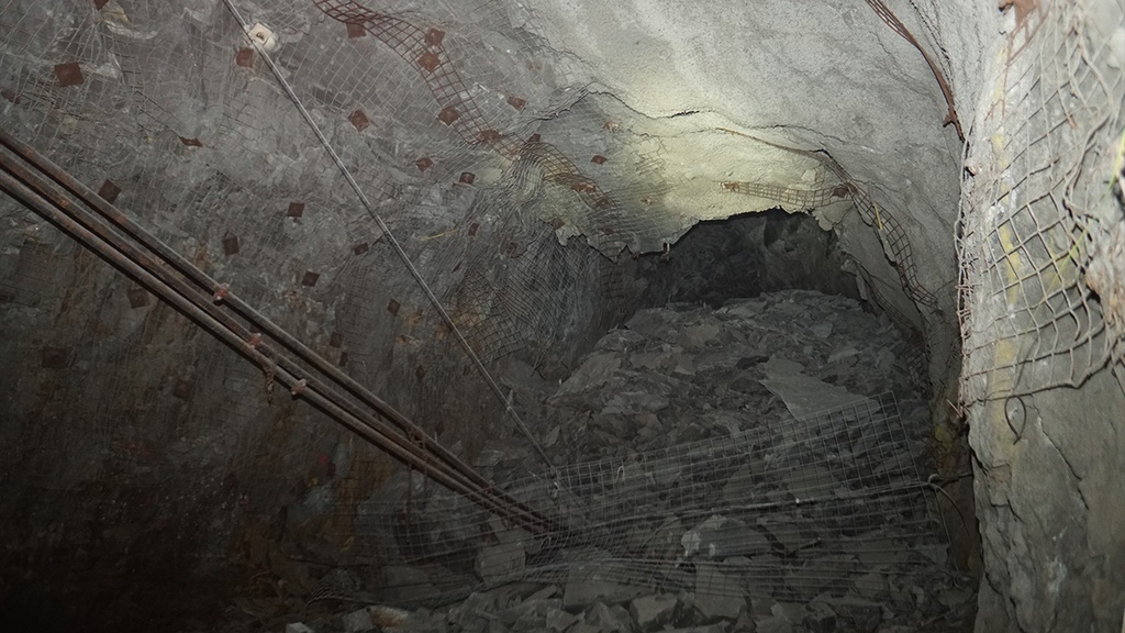 DHILMAR ÉLÉONORE - UNDERGROUND ROCK MECHANICS SUPERVISION