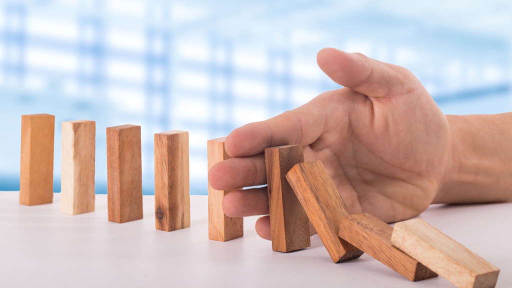 ​CRITICAL RISK MANAGEMENT