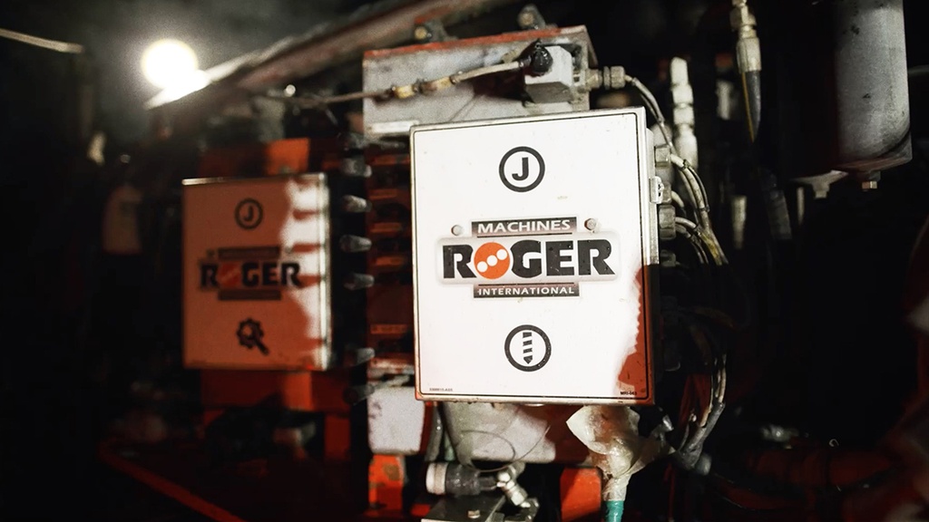 MACHINES ROGER INTERNATIONAL ACCUEIL Cognibox